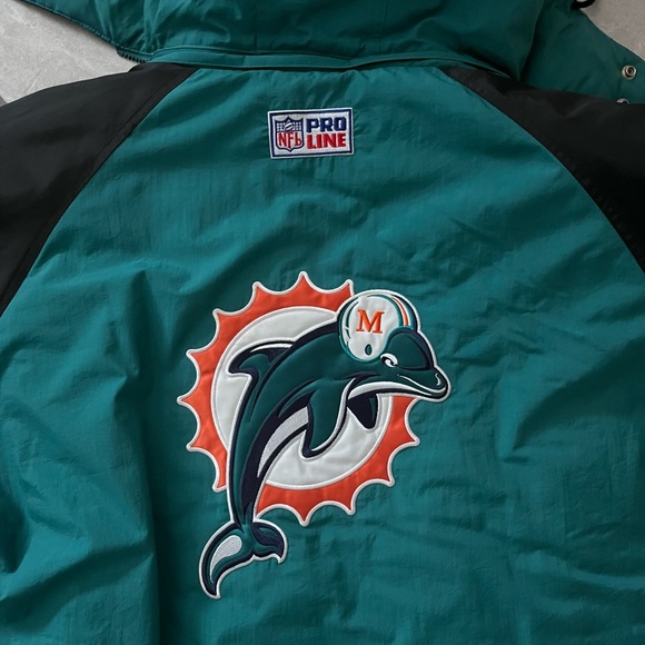 Vintage Miami dolphins jacket- perfect condition - size 3XL - Picture 4 of 7